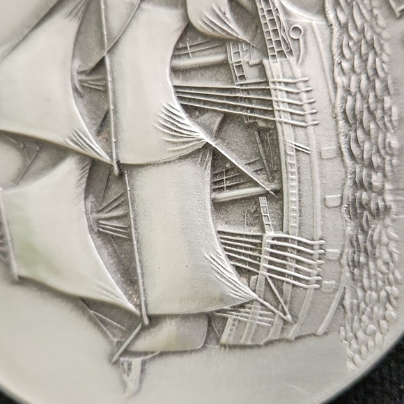 Pewter, Mayflower Il Paperweight, 2 7/8 inches Wide - Picture 3 of 5